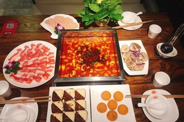 周末节假日通用！上海鱼之梦特色火锅（长宁仙霞路店）3-4人套餐
