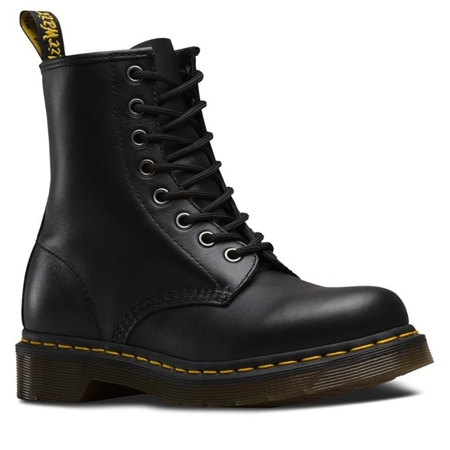 每个男人的战靴：一双黑色Dr. Martens 1460