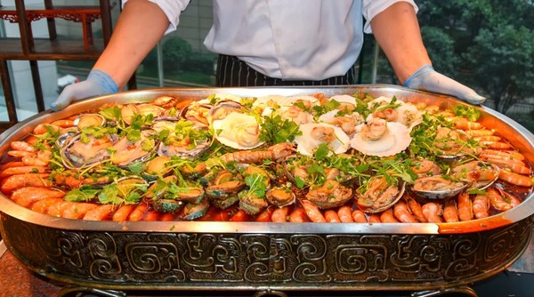 网红海鲜大咖，一口气吃遍8国美食！上海浦东香格里拉大酒店 单人自助餐