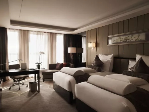 5000株梅海美爆！30分钟车程睡进太湖畔法式双子塔酒店！无锡新湖铂尔曼酒店2晚度假套餐