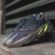 adidas 阿迪达斯 YEEZY BOOST 700 EE9614 男女经典鞋