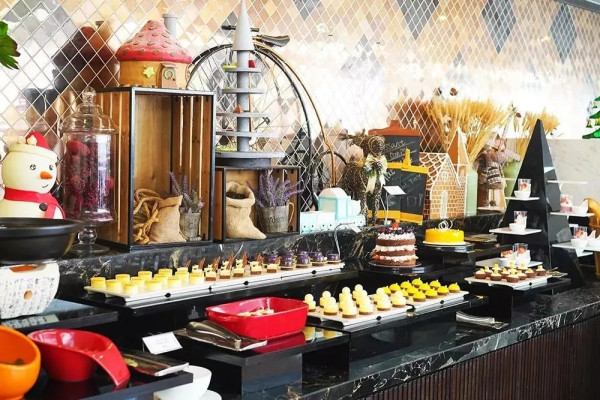 上海大厦酒店牛油火锅 海鲜双主题自助晚餐