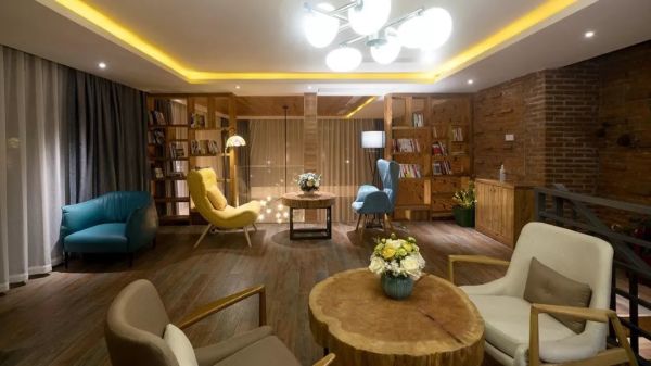 徽式禅意与工业风的碰撞!安徽黄山 魔宿·厢居集装箱野奢民宿1晚套餐