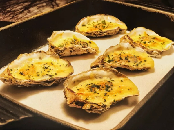 海胆波龙牛排畅吃，酒水畅饮，一周通用不加价！上海漕河泾万丽酒店自助晚餐