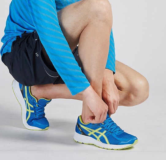 asics jolt t7k3n