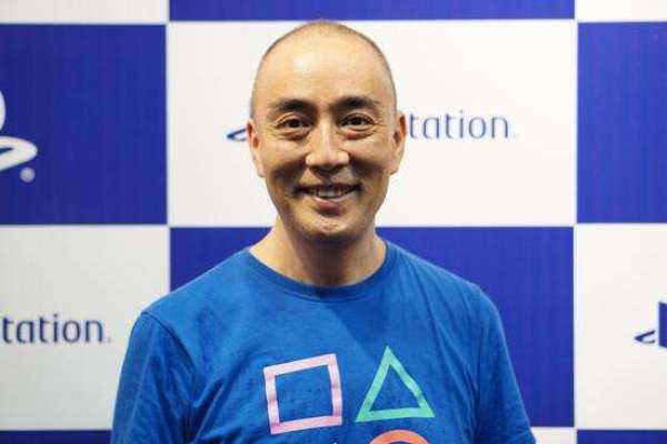 SONY 索尼 PlayStation4 Pro 游戏主机 (黑色) 1TB