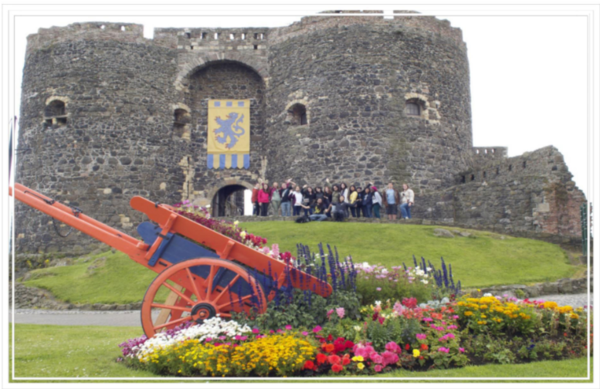 《权力的游戏》巡礼！英国北爱尔兰一日游 巨人之路+黑暗树篱+敦鲁斯城堡