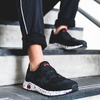 ASICS 亚瑟士 HyperGEL-SAI 1022A013 女款跑鞋