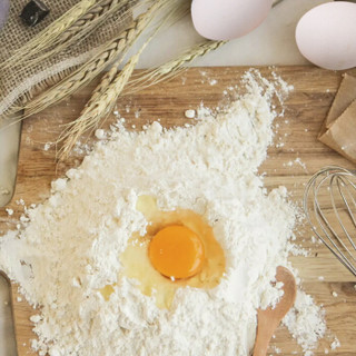 粟园 5A级鲜鸡蛋 16枚 天然谷物喂养 无抗生素 小粉蛋 一蛋一码可溯源