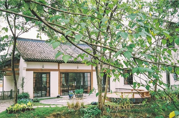 推窗即景！杭州西溪十里芳菲度假村落1晚套餐 含早餐，西溪湿地门票