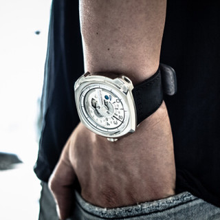 SEVENFRIDAY手表 瑞士腕表 翻译为七个星期五男士手表V系列皮带机械表V1/01