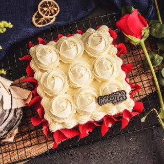 商品米卡米卡 百利甜之恋生日蛋糕 2.