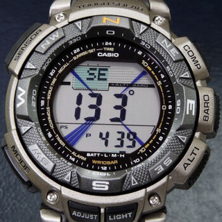 卡西欧(CASIO)手表 PROTREK系列可旋转表圈三重感应太阳能钛表带户外登山多功能男表PRG-240T-7