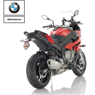 宝马 BMW S 1000 XR 越野摩托车 运动摩托车 水冷/油冷 4 缸 4 冲程直列发动机 红色