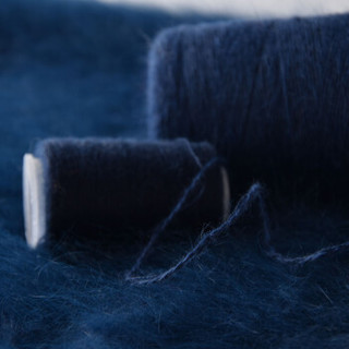 奥丝布莱特 羊绒线 长毛毛线 14/2中粗线 手编机织均可 婴儿宝宝毛线 围巾线J06 牛仔蓝