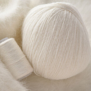奥丝布莱特 羊绒线 长毛毛线 14/2中粗线 手编机织均可 婴儿宝宝毛线 围巾线J05 纯白色