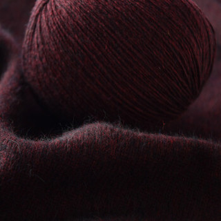 牧心 羊绒线 毛线 21/3中粗线 手编机织均可 婴儿宝宝毛线 围巾线Z05 黑红花