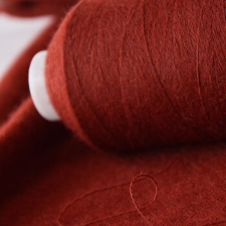 奥丝布莱特 羊绒线毛线 24/2中细线 手编机织均可 婴儿宝宝毛线 围巾线J03 锈红色