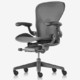 HermanMiller(赫曼米勒) Aeron座椅 标准配置 电脑椅 办公椅 电竞椅 碳灰底座（尼龙）/碳灰织物 中号