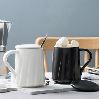新居意 马克杯咖啡杯陶瓷杯子情侣水杯牛奶杯居家办公室茶杯早餐麦片杯  旋纹 白 带盖带勺