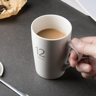 新居意 马克杯咖啡杯陶瓷杯子情侣水杯牛奶杯居家办公室茶杯早餐麦片杯 数字12 白色 带盖带勺