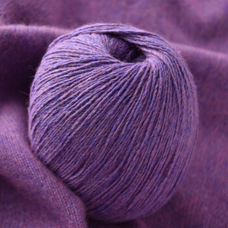 依尚 羊绒线 毛线 16/3中粗线 手编机织均可 婴儿宝宝毛线 围巾线M01 紫夹花