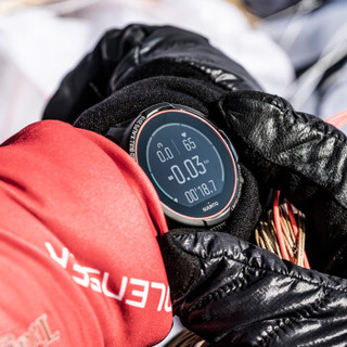 SUUNTO 颂拓 9钛合金x红牛阿尔卑斯极限越野赛限量版腕表