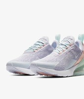 Nike Air Max 270 女子运动鞋