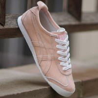  Onitsuka Tiger 鬼冢虎 MEXICO 66 女性款休闲鞋