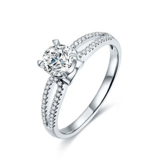 周六福 珠宝女款钻石戒指结婚订婚镶嵌钻戒 KGDB023310 80分 SI/H