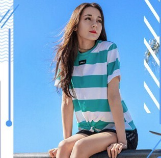 didas NEO 阿迪达斯 休闲系列 W CS TSHIRT DW7767 女士运动T恤 M