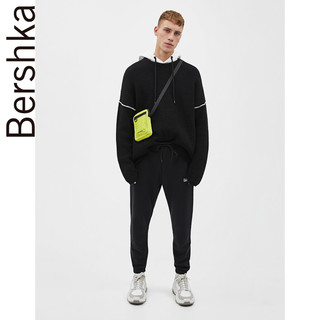 Bershka 巴适卡 00296478800 男士 运动裤 (黑色)