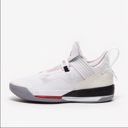 AIR JORDAN XXXIII LOW SE Cement White 男子篮球鞋 £78.33+£9.95直邮中国(约¥760)