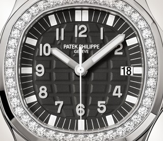 Patek Philippe 百达翡丽 AQUANAUT系列 5067A-001 黑色表盘石英腕表