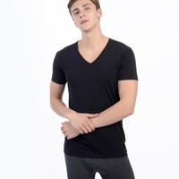 京东京造 男士V领薄款短袖内衣 发热纤维修身T恤 黑色 XL码