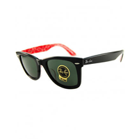Ray-Ban WAYFARER 太阳镜