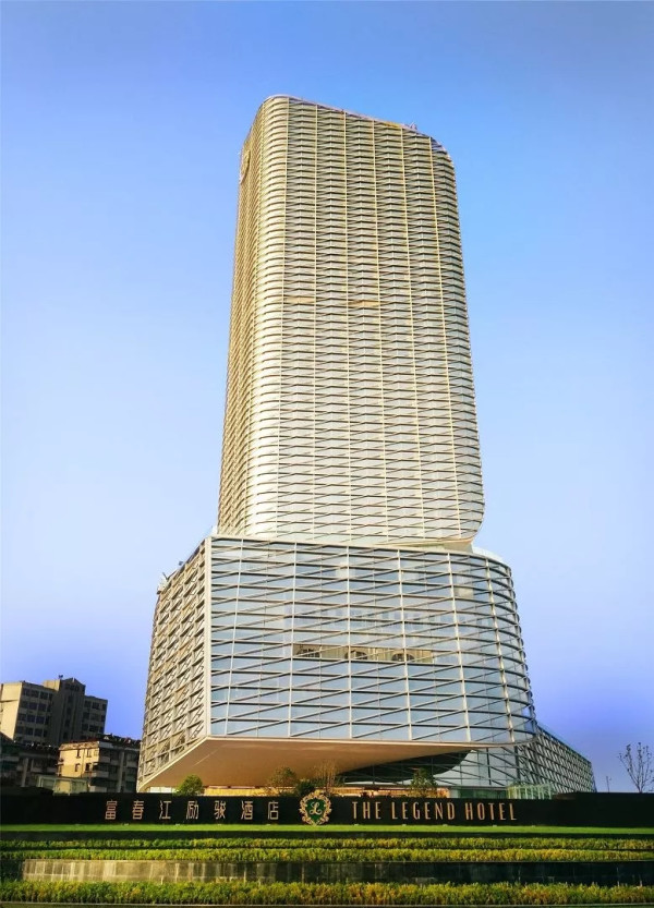 桐庐富春江畔超级地标酒店桐庐富春江励骏酒店1晚套餐