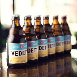 VEDETT/白熊 比利时原装进口 精酿啤酒 白啤 白熊啤酒330ml*24瓶  整箱