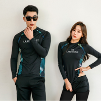 爱维利 游泳衣男泳裤男潜水服保守分体防寒冲浪衣情侣沙滩浮潜长袖沙滩男泳衣 绿色男款三件套 XXL 2117男 (M,L,XL,XXL、锦纶、分体)