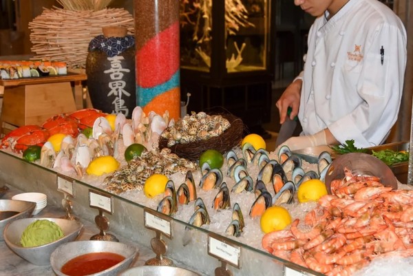 最后一波!花雕醉小龙虾畅吃 10种豪华海鲜!上海万达瑞华酒店自助晚餐