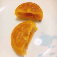 超级好吃的一款月饼，包装很小清新。
味道