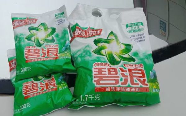 超大一包非常划算的。
泡沫很多，淡淡的香