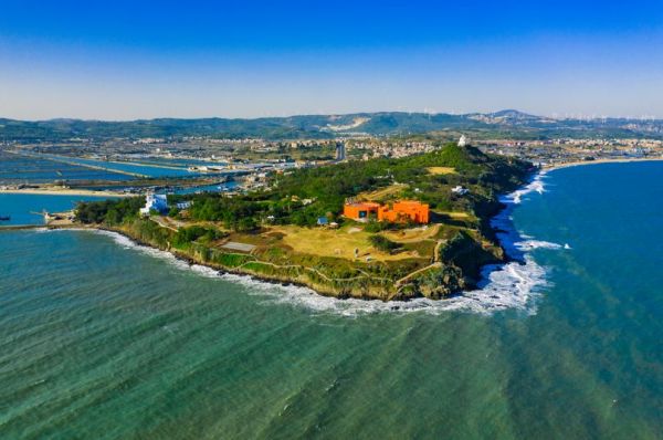 福建漳浦香山湾度假酒店1晚(含2大2小滨海烧烤 / 中式家庭餐2选1)