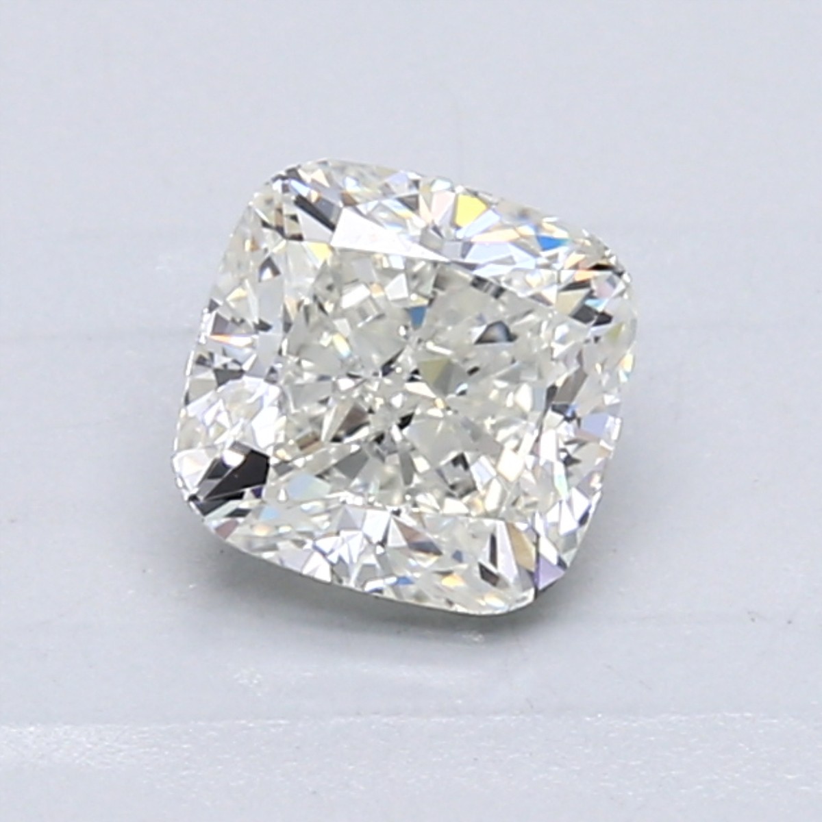 02克拉 垫形钻石(切工g,成色e,净度if)