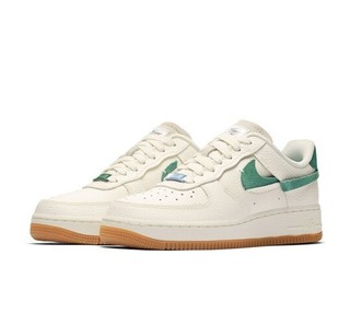 NIKE 耐克 AIR FORCE 1 '07 LXX AF1\n BV0740 女子运动鞋