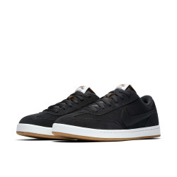 NIKE 耐克 SB FC CLASSIC 909096 男子运动鞋