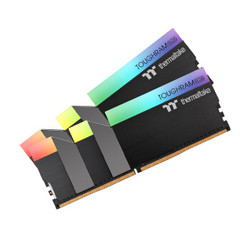 Tt（Thermaltake）ToughRam RGB DDR4 3000 16GB(8Gx2)套装 台式机内存灯条（ 电竞/软件控制/联动主板）