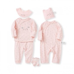 巴拉巴拉新生儿婴儿套装婴儿礼盒宝宝用品衣服满月清新6件装