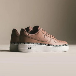 NIKE 耐克 Air Force 1'07 SE Premium 女士板鞋