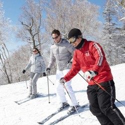 滑雪假期！ClubMed北大壶/亚布力滑雪度假村3-4晚（含三餐+下午茶）